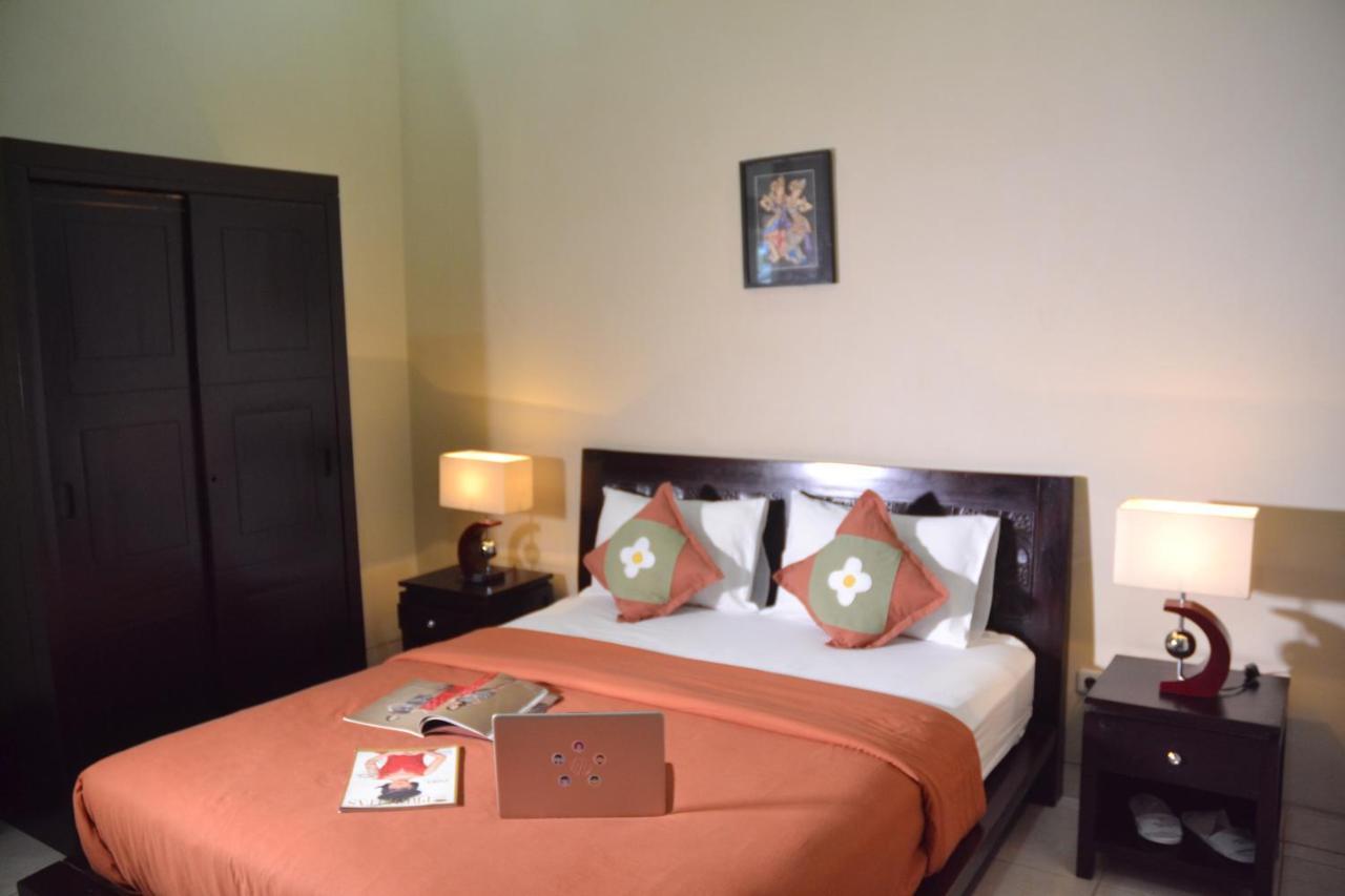 Roemah Canting Homestay Джокьякарта Экстерьер фото