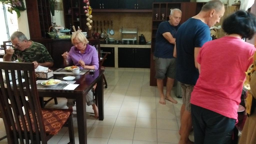 Roemah Canting Homestay Джокьякарта Экстерьер фото