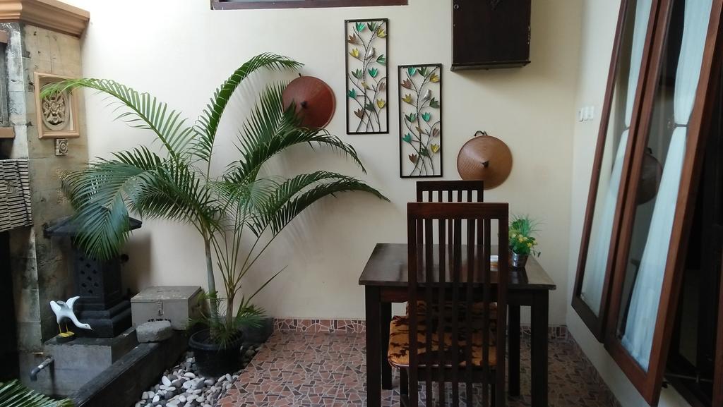 Roemah Canting Homestay Джокьякарта Экстерьер фото